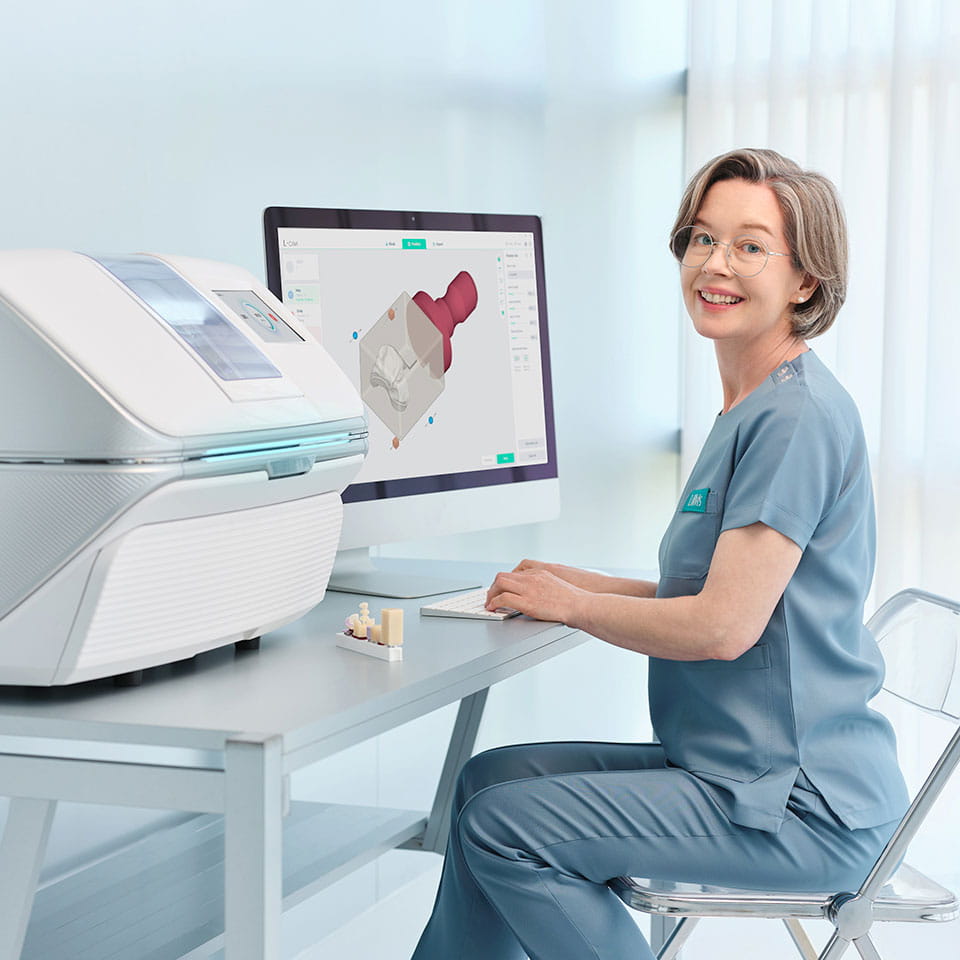 lilivis l cam digital dentistry software dentist in front